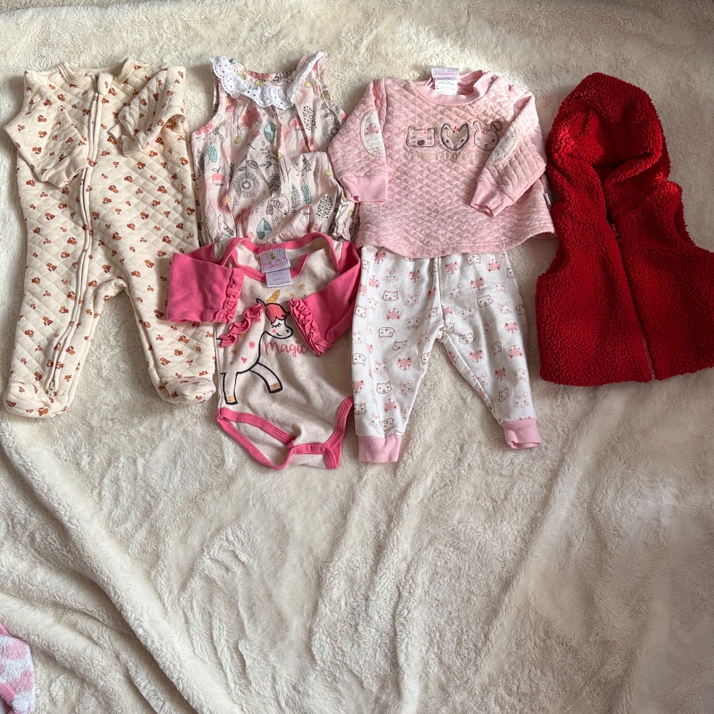Adorable Baby Clothing Set in Pink and Red